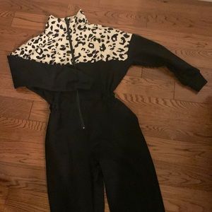 Smash&Tess Girlfriend romper, size xs, cinch waist and jogger leg
